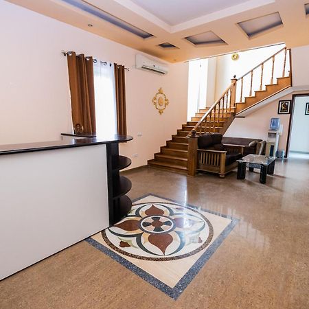 Yan Hotel 耶烈万 外观 照片