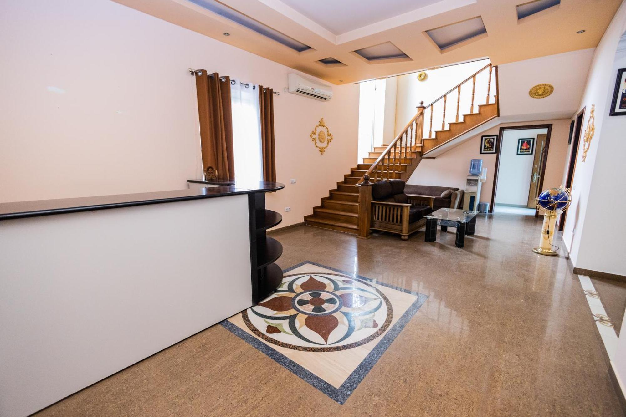 Yan Hotel 耶烈万 外观 照片
